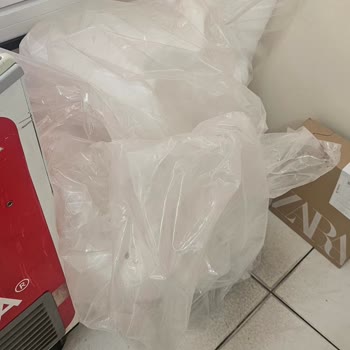 Lojistik Çalışanlarının Özensiz Teslimatı Yüzünden Puffy Yatak Pedim Zarar Gördü