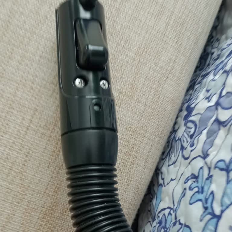 Bissell SpotClean Pro Boru Ucu Parçası 75 Gün Bekliyor; Gönderim Ya Da Cihaz Değişimi Talebi