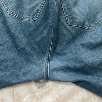 Mavi Mağazasından Alınan Kot Pantolonlarda Erken Yıpranma Ve Renk Solması