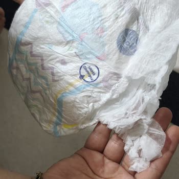 Deforme Ve Yırtık Molfix Bebek Bezleri Kalite Sorunu Oluşturuyor