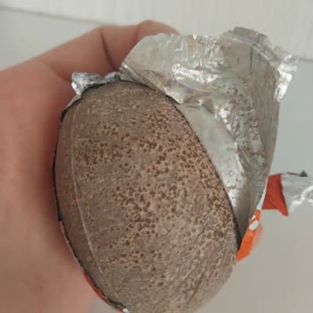 Migros Şubesinde Satın Alınan Kinder Surprise Yumurta Kalitesiz, Taze Ürün Ve Özür Talebi