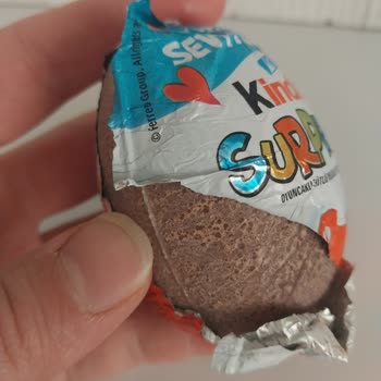 Migros Şubesinde Satın Alınan Kinder Surprise Yumurta Kalitesiz, Taze Ürün Ve Özür Talebi