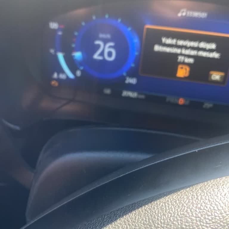 Ford Kuga’da Sürekli Motor Arıza Lambası Sorunu ve Yetkili Servisin Çözüm Yetersizliği