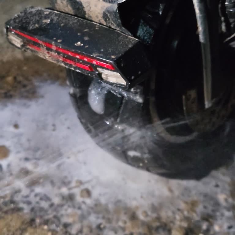 Vatan'dan Alınan Onvo 13 X Plus Scooter'ın Patlamaz Lastik Sözü Boş Çıktı