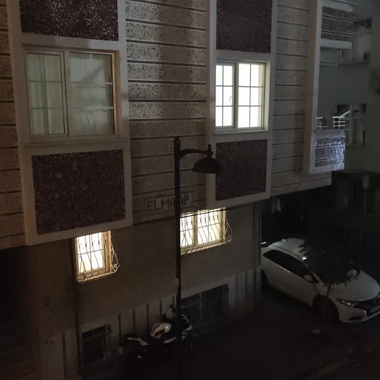 Zeytinburnu Sokak Lambası Üç Hafta Yanmaz, Güvenlik Endişesi