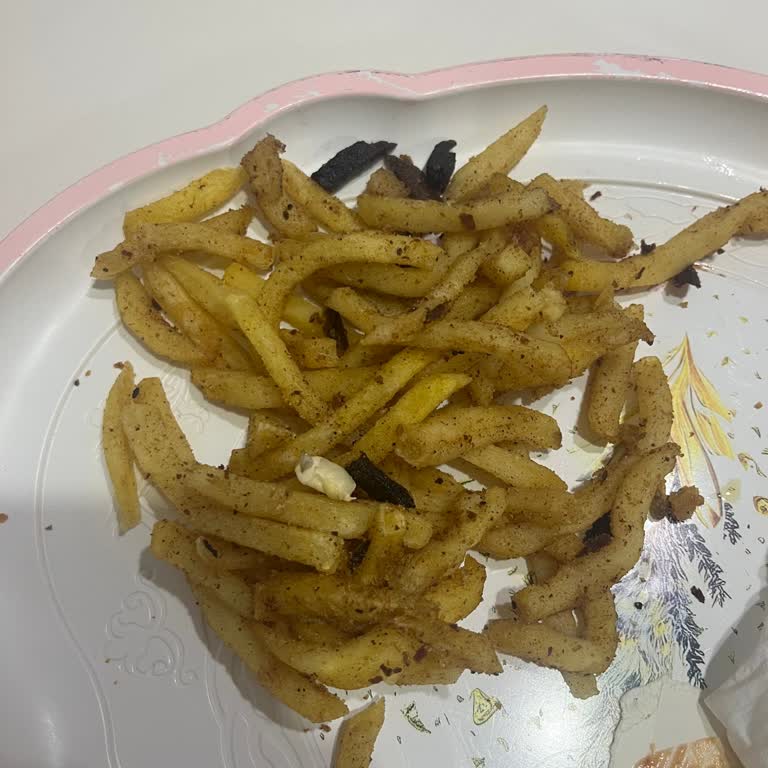 Burger King Maltepe Şubesinde Eksik Ve Yanmış Sipariş, İade Talebi