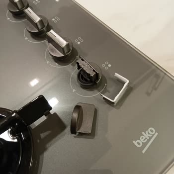 Beko Practiclean Ankastre Sette Kırılan Düğmeler İçin 1200 TL Ücret Talebi