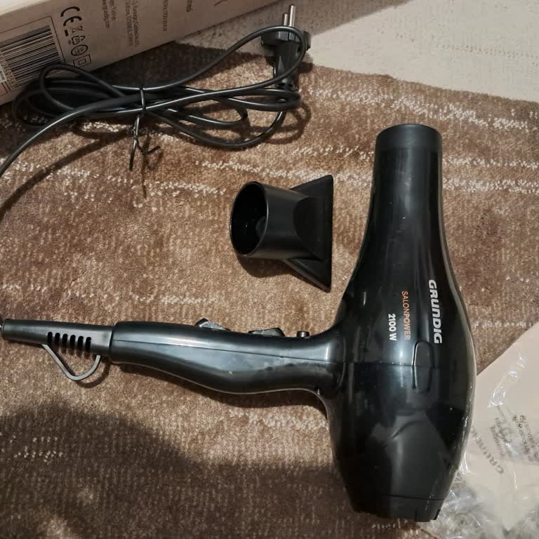 Teknosa'da Satın Alınan Grundig Saç Kurutma Makinede Difüzör Eksik, Müşteri Hizmetlerinden Çözüm Yok