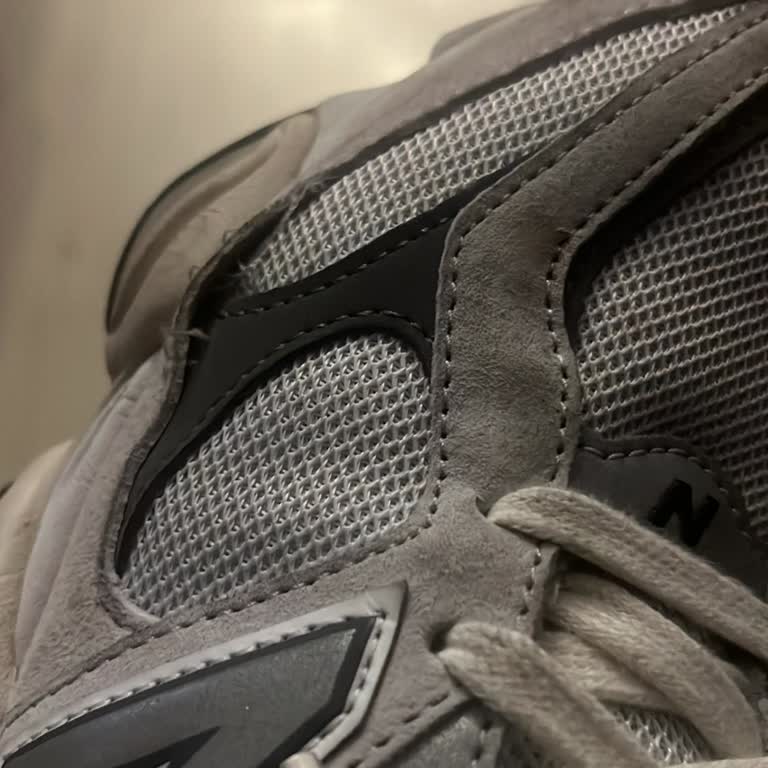 New Balance Ayakkabıda 3 Hafta Sonra Yırtılma Ve Mağaza Tarafından Kullanıcı Hatası İddiası