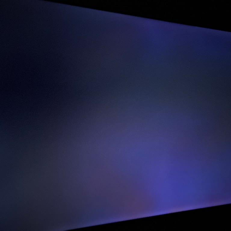 Media Markt'tan Alınan Grundig 75 İnç QLED Televizyonda Işık Sızması Ve Panel Lekesi İçin Değişim Veya İade Talebi