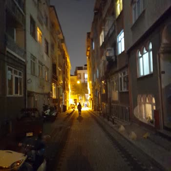 Hacı Cafer Sokak’ta Yanmayan Lambanın Değiştirilmesi İçin Acil Talep