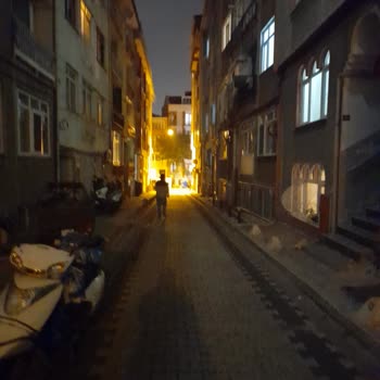 Hacı Cafer Sokak’ta Yanmayan Lambanın Değiştirilmesi İçin Acil Talep