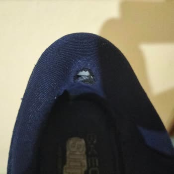 Skechers Ayakkabılarında Üç Modelde Aynı Topuk Deformasyonu Ve Garanti Reddi