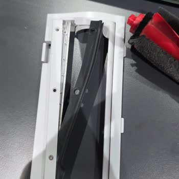Roborock Q8 Max Pro Plus Ana Fırça Kapağı Kırılması Garanti Dışı Ücretsiz Değişim Talebi