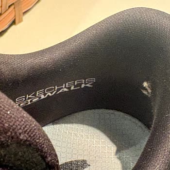 Skechers GO Walk Ayakkabısında Üçüncü Kullanımda İç Bilekte Yırtılma Ve Kullanıcı Hatası Reddi