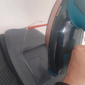 Philips Azur 8000 Ütüsünde Uç Kırılması Ve Su Kaçırma Sorunu