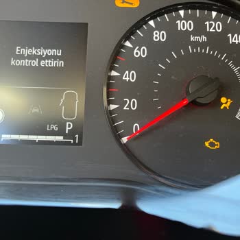 Yeni Dacia Sandero’da Tekrarlayan Elektrik Arızası Ve Güvenlik Sorunu
