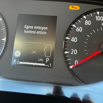 Yeni Dacia Sandero’da Tekrarlayan Elektrik Arızası Ve Güvenlik Sorunu