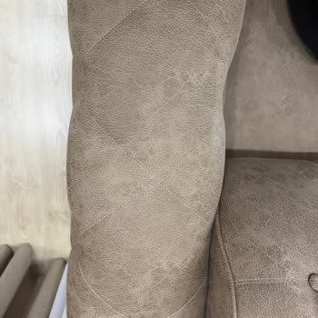 Modalife Mobilya'dan Kopan Düğmeler Ve Cam Kapak Sorununa Hızlı Çözüm Talebi