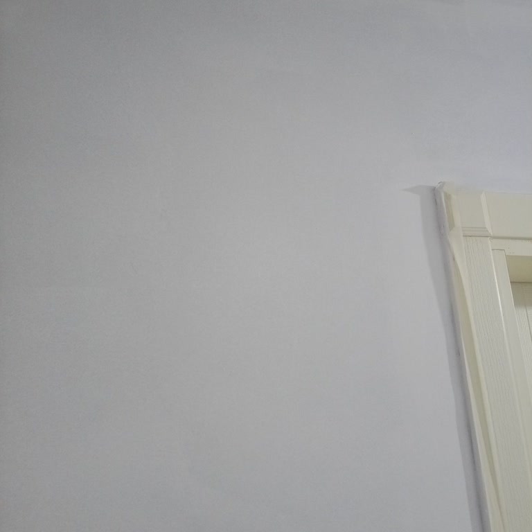 Marshall Beyaz Boya Lila Tonunda Çıktı Ve Dalgalı Yüzey Oluşturdu