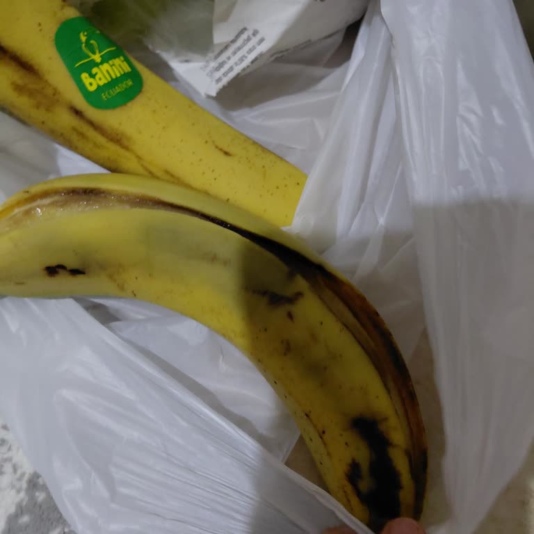 Carrefour’da Çürük Muz Ve Aşırı Fiyat Şikayeti