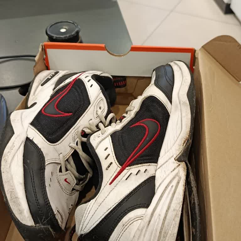 Nike Ayakkabısının Tabanında Yapışkan Ayrılması, Değişim Talebinin Reddedilmesi