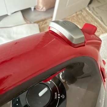 Beko Ütüsünün Su Düğmesi Kırıldı İlk Kullanımda Üretim Kusuru
