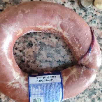 Bozulmuş Cumhuriyet Sucuğu İçin Cevapsız İletişim