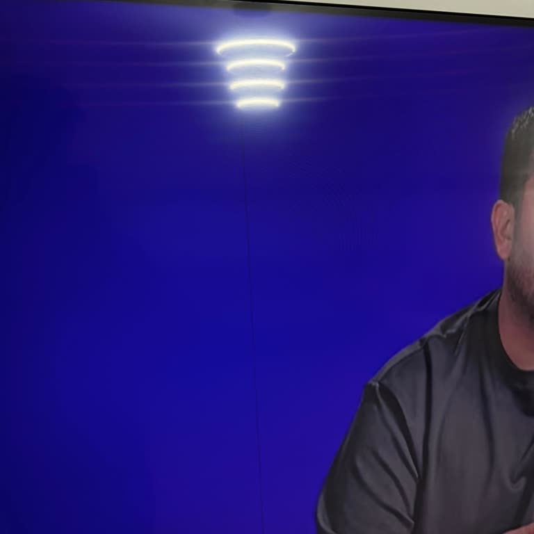 TCL 65P7K Panel Çizgi Arızası Ve Servis Gecikmesi