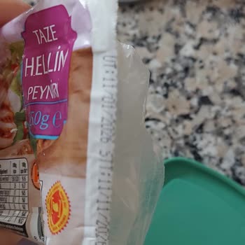 Migros Taze Hellim Peyniri Gerçekte Tost Kaşarı: Yanıltıcı Etiketleme Ve İade Talebi