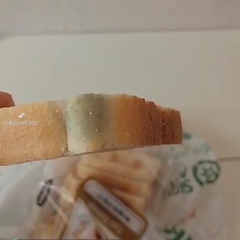Hakmar Tost Ekmeğinde Küf