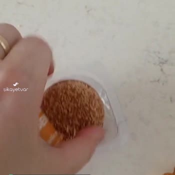 Eti Gıda Ürün Kapalı Olmasına Rağmen İçinden Kurt Çıktı