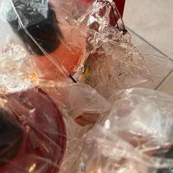 Kargo Paketi Hasarlı, Ürünler Kırık Ve Eksik: Hızlı Çözüm Ve Tam İade Talebi