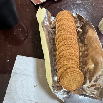 Migros Bisküvi İçinde Ahşap Parça Çıktı: Sağlık Ve Hijyen Endişesi