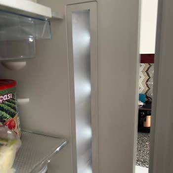 Bosch Buzdolabında LED Işık Arızası: Kronik Sorun Ve Ücretsiz Çözüm Talebi