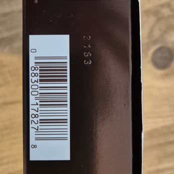 File Market Şubesinde Son Kullanma Tarihi Geçmiş Calvin Klein Parfüm Satışı