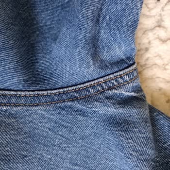 Kısa Sürede Dikiş Atan Ve Renk Solan Denim Pantolon İçin Değişim Veya İade Talebi