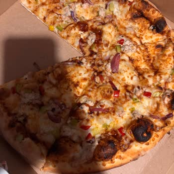 Sbarro'da Tavuklu Barbekü Pizza İçeriği Eksik, Tam İade Talebi