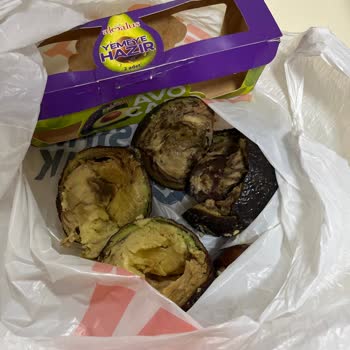Migros Şubesinde Bozulmuş 'Yemeye Hazır' Avokado Ürünü İçin İade Ve Raf Kontrolü Talebi
