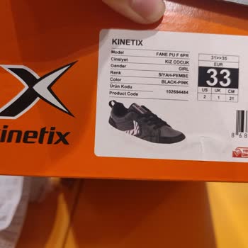 Reyonda 349,99 TL Etiketli Kinetix Ayakkabısı Kasada 899 TL Olarak Satıldı