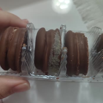 Luppo Sandviç Kek Mini Kakaolu Ürünün Küflenmesi Ve Gıda Güvenliği Şikayeti