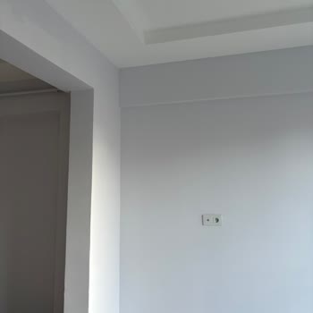 Filli Boya Momento Max Kum Beyazı Rengi Duvarlarda Mavi Ton Belirginleşti