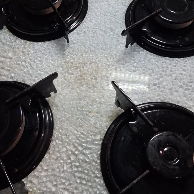 Kumtel Ankastre Ocakta Ani Patlama Ve Cam Kırılması, Servis Yanıtsız Ve Sorumluluk Reddi