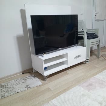Onvo 50 İnç Televizyonda Yanık Kokusu Ve Yangın Riski, Acil Servis Talebi