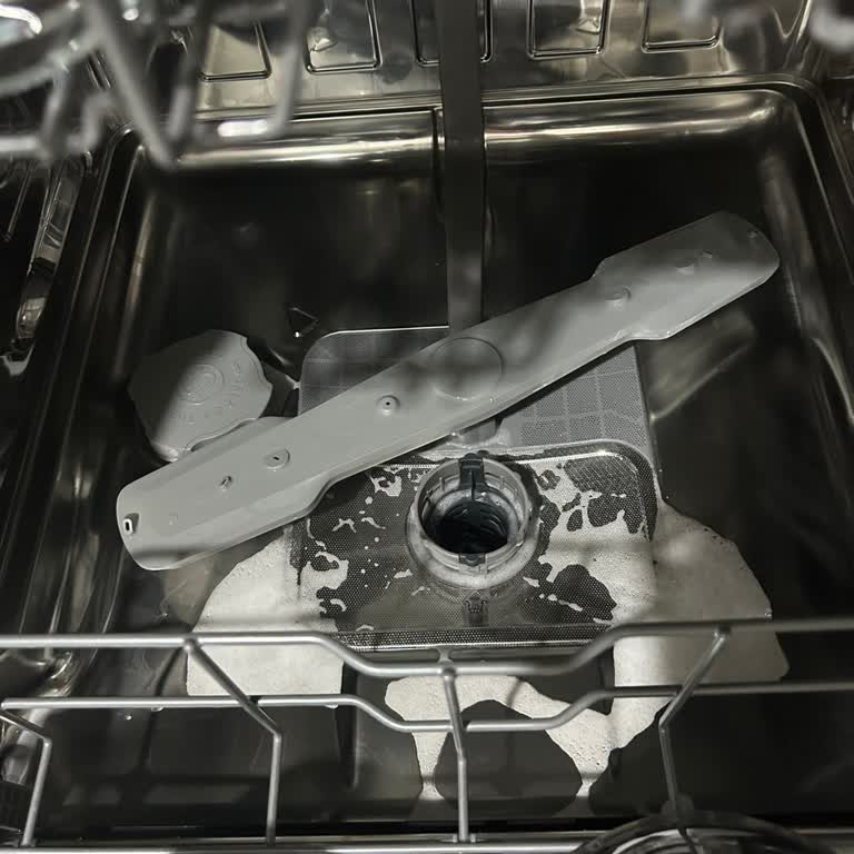 Arçelik 6144 Bulaşık Makinesinde Kronik Köpük Sorunu Ve Yetersiz Servis