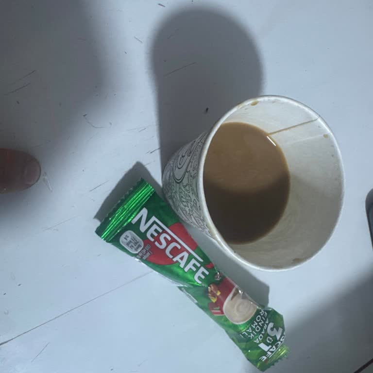 Nescafe Fındıklı Kahvede Cam Parçası Bulunması Ve Sağlık Riski