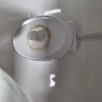 Oral-B Çocuk Elektrikli Diş Fırçasında Kısa Sürede Paslanma Ve Kırılma Sorunu