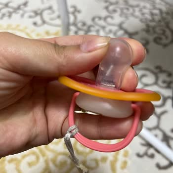 Philips Avent Ultra Air Gece Emziği Kısa Sürede Yırtıldı: Güvenlik Endişesi