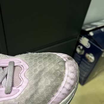 Adidas Duramo SL2 Çocuk Koşu Ayakkabısının Kısa Sürede Yırtılması Ve İade Talebi