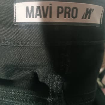 Tuzla Viaport AVM Mavi Mağazasında Siyah Kot Pantolon Etiketinin Düşmesi Ve Değişim Talebi